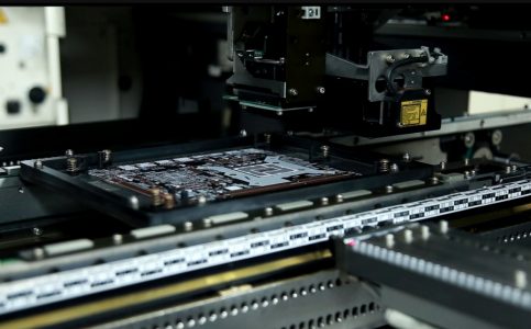 PCB板異形插件機(jī)都有哪些應(yīng)用及特點(diǎn)？
