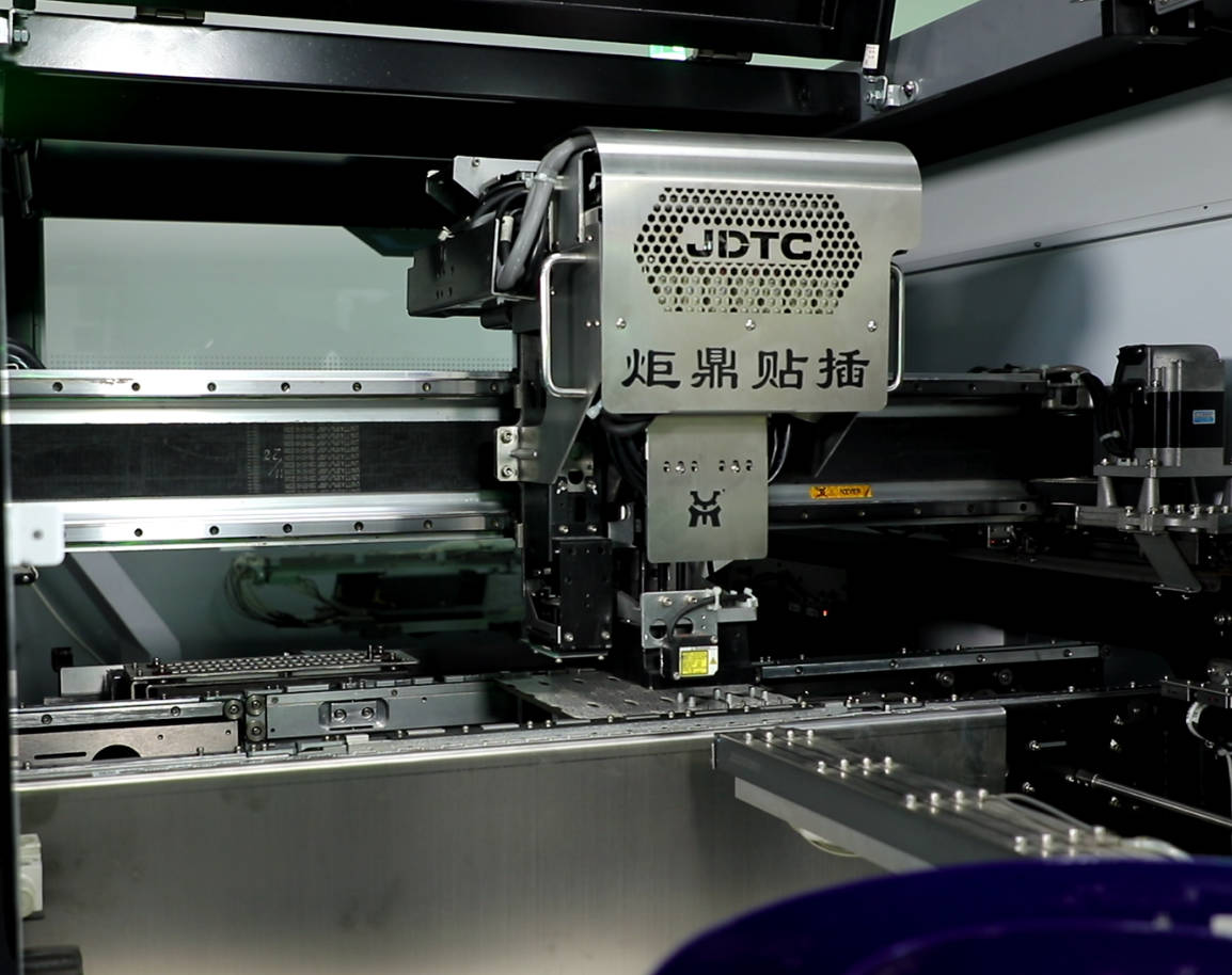 異形元器件插件機電子制造業(yè)的自動化創(chuàng)新設備